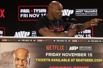 "Joe Rogan Sounds Alarm: Is Mike Tyson Walking Into a Trap Against Jake Paul?"