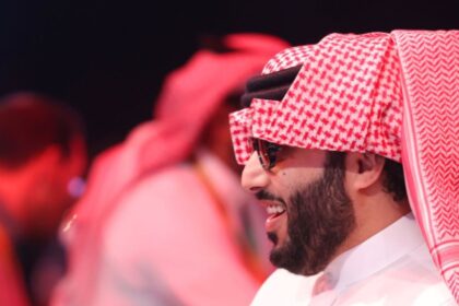“Turki Alalshikh Sets the Stage for Epic Bakole vs. Zhang Clash: Will Africa or China Host the Fight of the Year?”