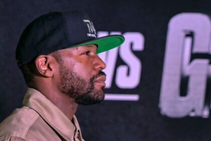 “Thinking He Was Mayweather, Padres Fan Gets Taught a Painful Lesson in Humility”