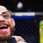 "Joe Rogan’s Surprising Take: Why Floyd Mayweather’s Victory Over Ricky Hatton Defines His Greatness"