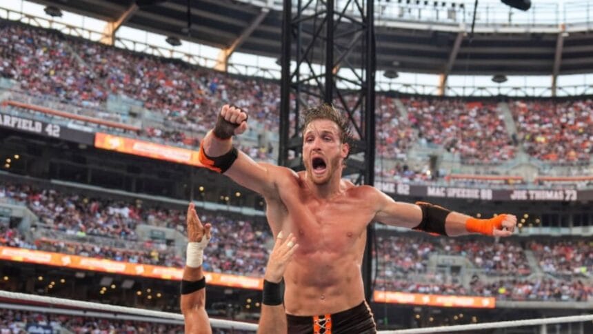 "Mike Tyson’s Shocking Praise: How Logan Paul Hurt Floyd Mayweather’s Nose"