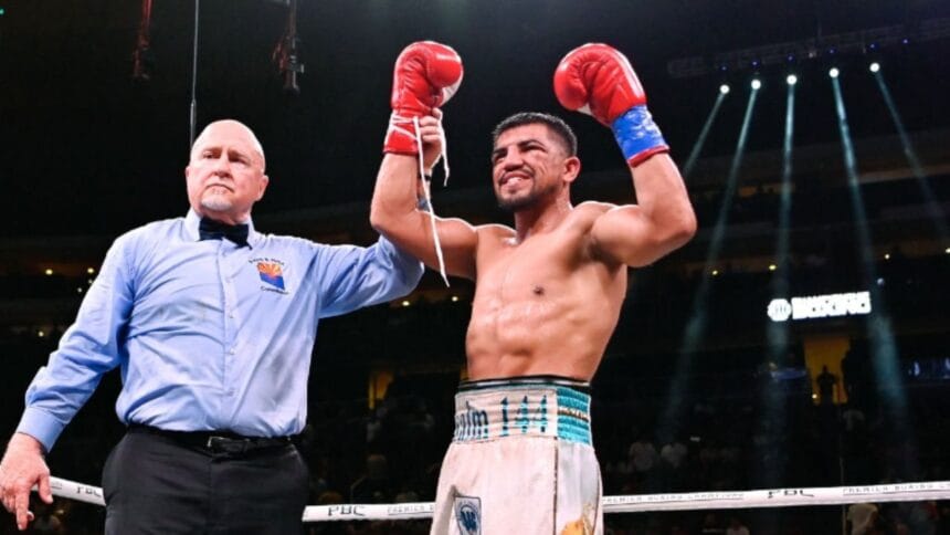 “Victor Ortiz’s $50 Flop: Fans Rip Apart Former Champ’s Dismal Return to the Ring”