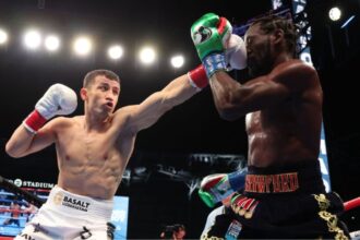 "Terence Crawford vs. Sebastian Fundora: Will the WBO’s Ultimatum Spark a Fight for the Ages?"