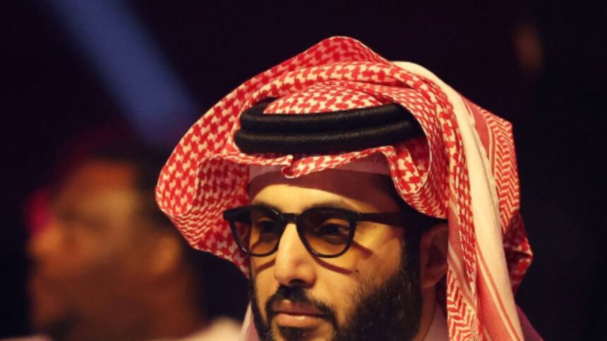 "Feud Resolved! How a Mutual Friend Ended the Tense Standoff Between HE Turki Alalshikh and a Top Boxing Journalist"